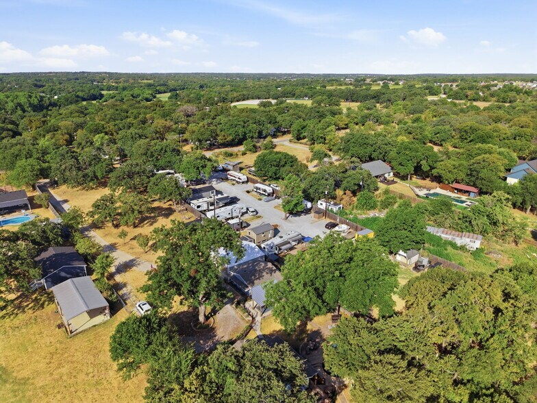 More Photos Of 7170 Briar Rd, Azle Trailer Camper Park For Sale