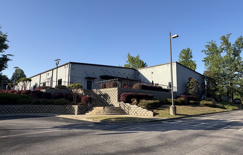 More Photos Of 1511 S Batesville Rd, Greer Unknown For Lease