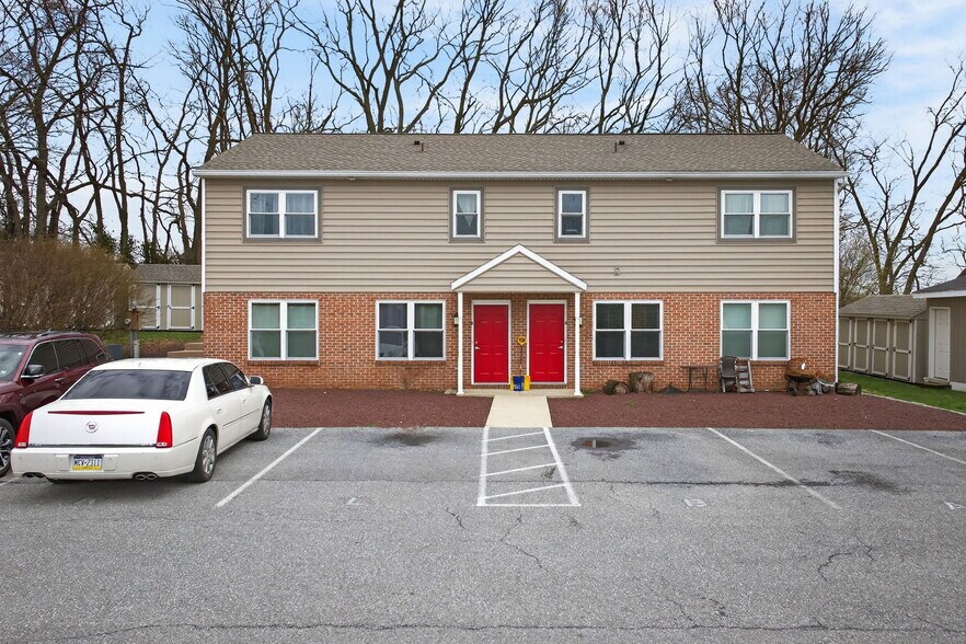 More Photos Of 196 Stone House Ln, Columbia Apartments For Sale