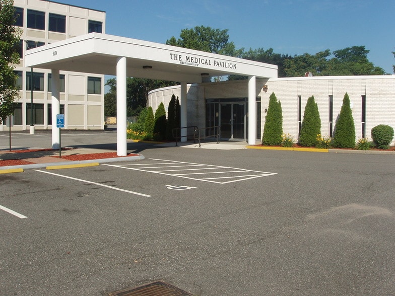 More Photos Of 80 Congress St, Springfield Medical For Sale