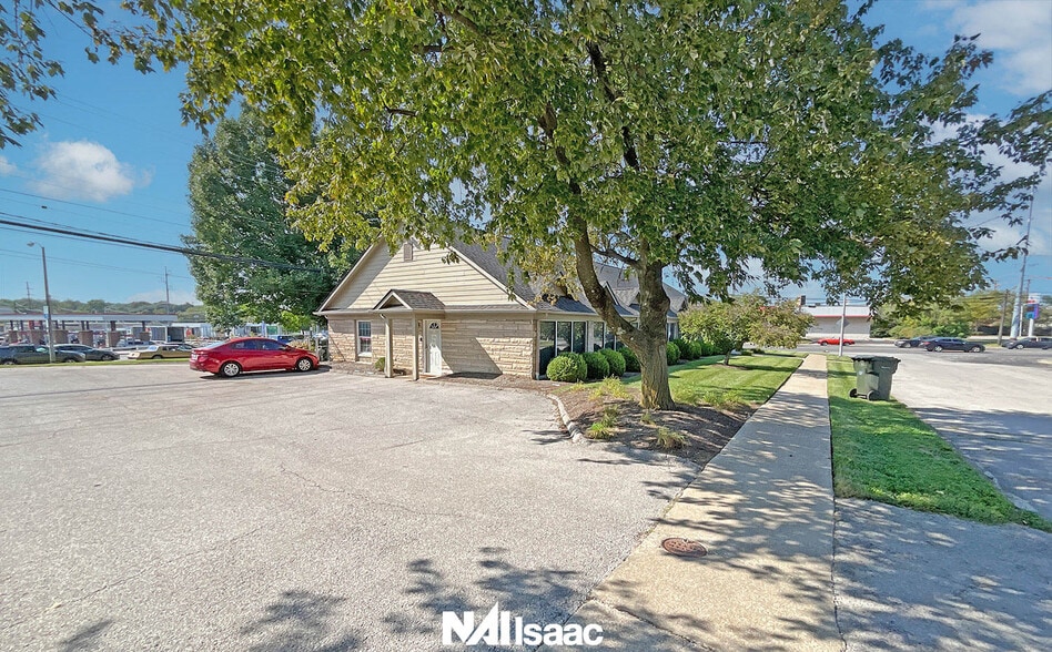 More Photos Of 1316 Versailles Rd, Lexington Office For Sale
