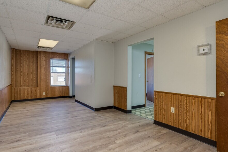 More Photos Of 138 N Main St, Janesville Storefront Retail Residential For Sale