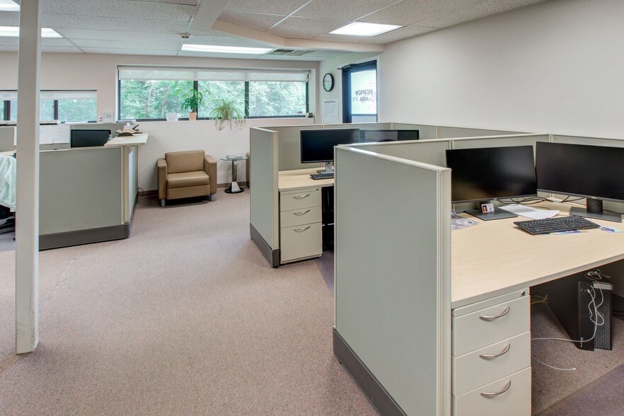 More Photos Of 56 Main St, Poughkeepsie Medical For Lease