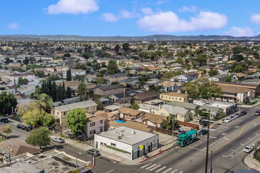 More Photos Of 8129 San Pedro St, Los Angeles Storefront For Sale