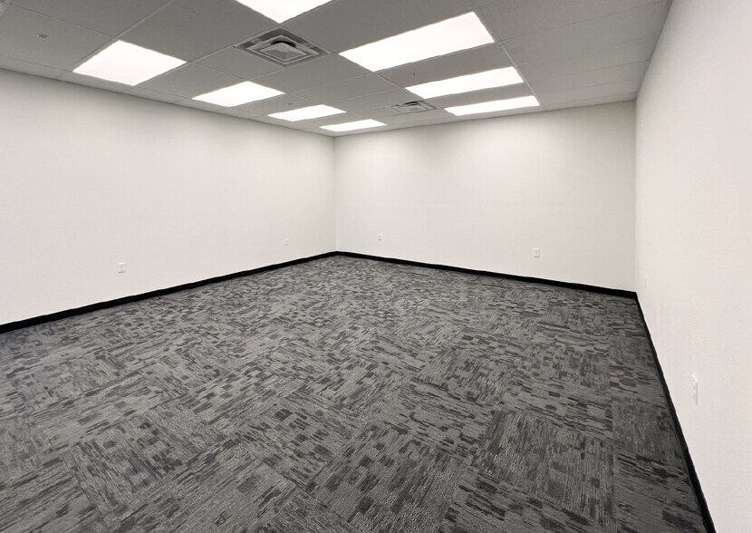 More Photos Of 10510 Research Rd SE, Albuquerque Office For Lease