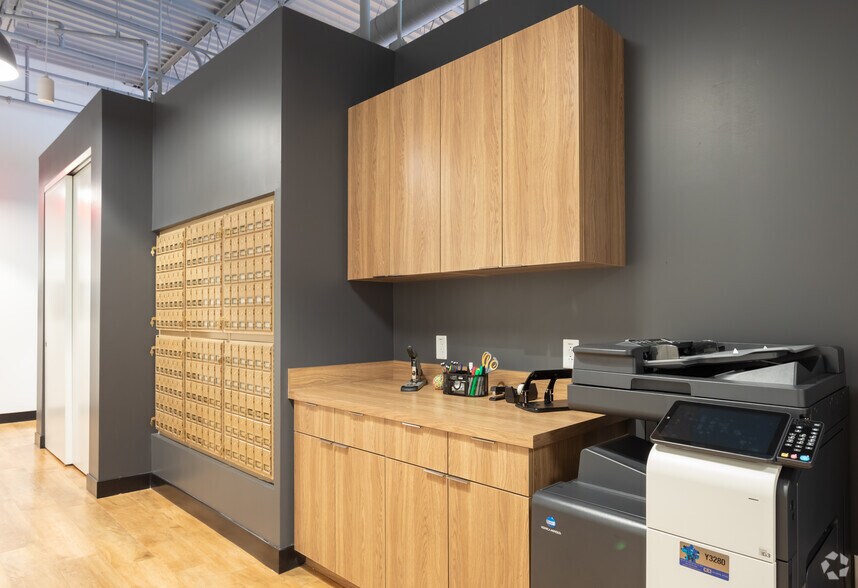 More Photos Of 600 Park Offices Dr, Durham Coworking Space