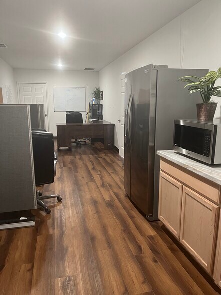 More Photos Of 4342 Burl Harris, Abilene Warehouse For Lease