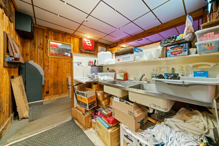 More Photos Of 208 N Walnut St, Stillman Valley General Retail For Sale