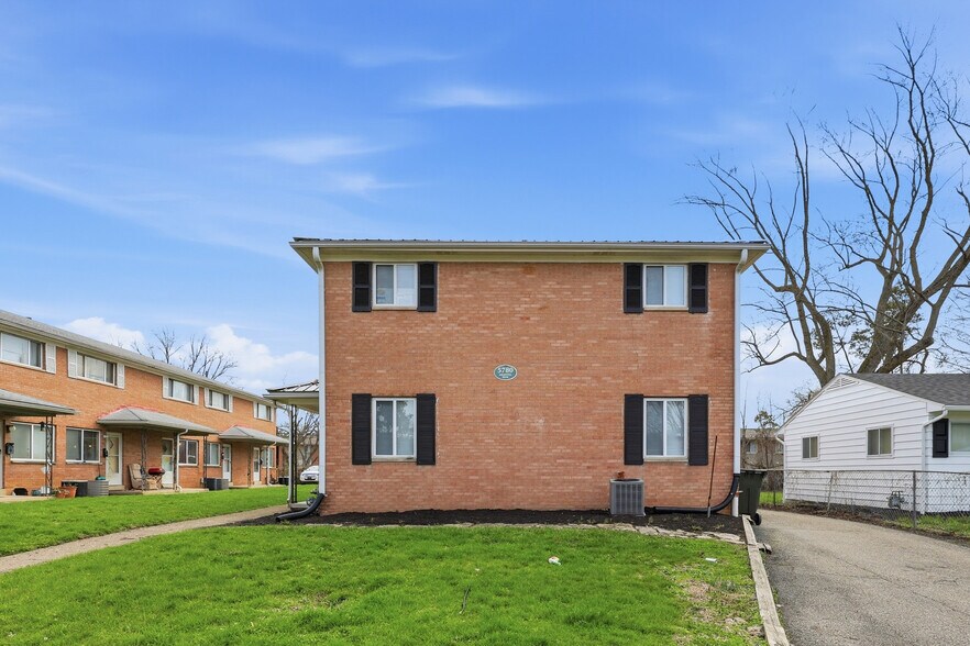 Primary Photo Of 5780 N Meadows Blvd, Columbus Apartments For Sale