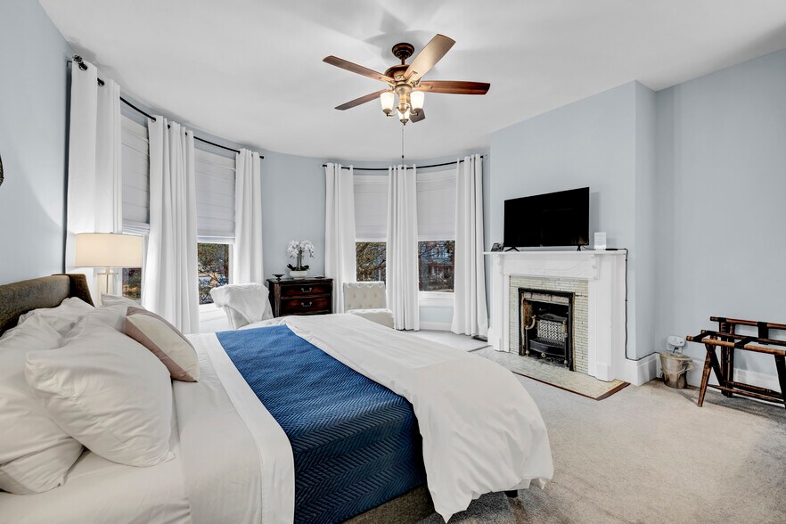 More Photos Of 412 S 3rd St, Wilmington Hospitality For Sale