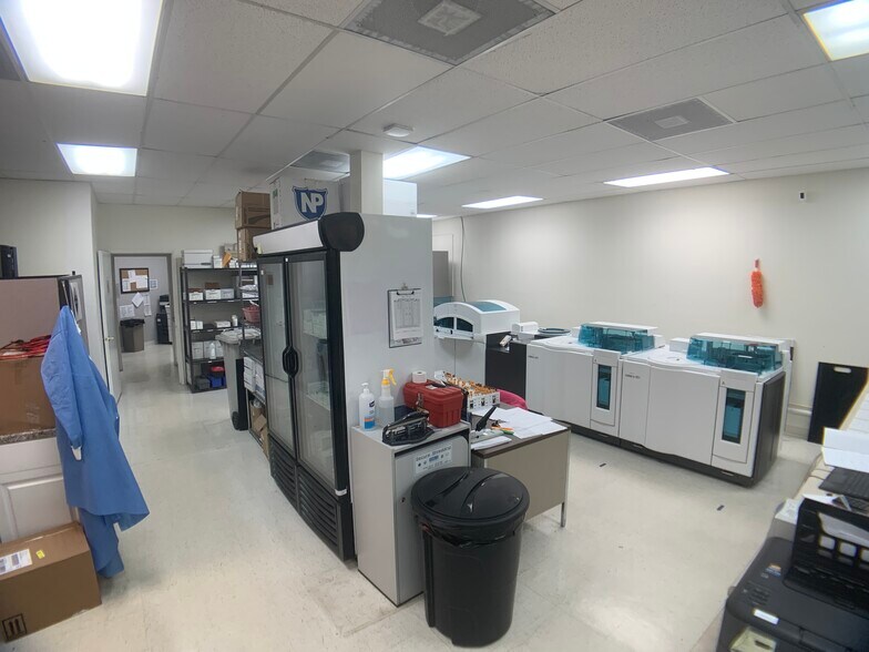 More Photos Of 13191 Starkey Rd, Largo Medical For Sale