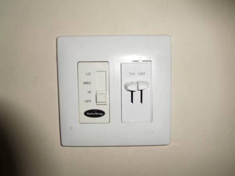 More Photos Of 2038 Grant Ave, Philadelphia Specialty For Sale