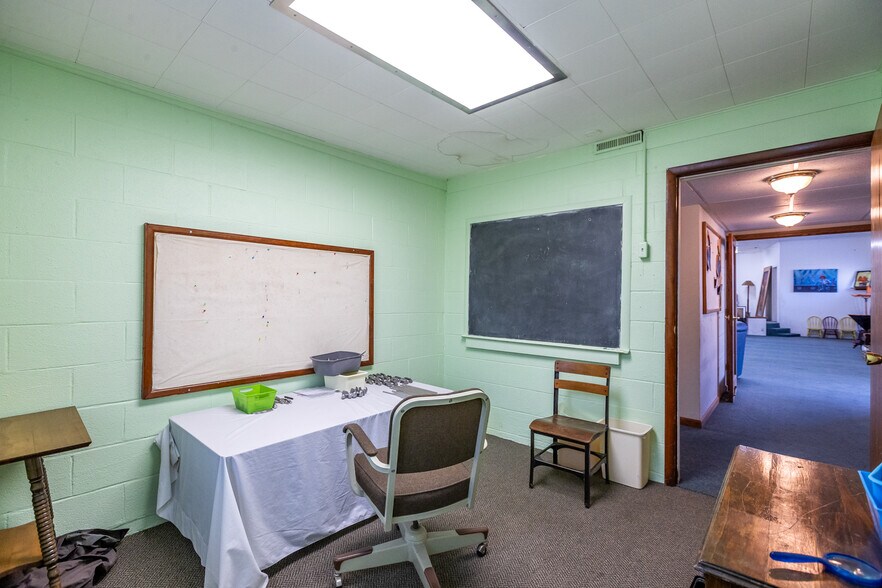 More Photos Of 420 E Pike St, Kirklin Religious Facility For Sale