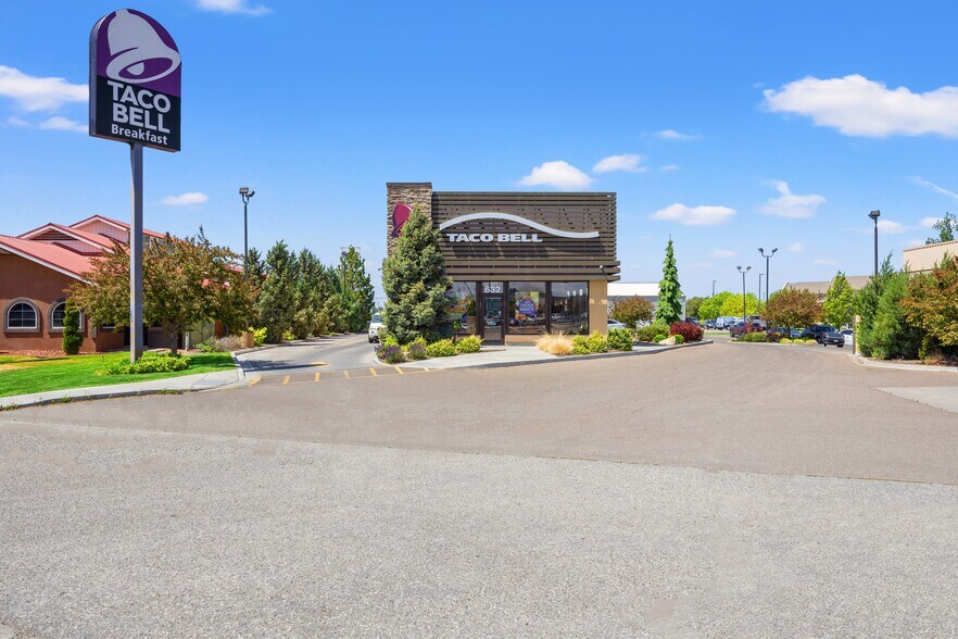 More Photos Of 632 N Overland Ave, Burley Fast Food For Sale