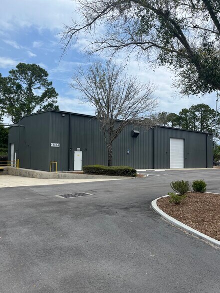 More Photos Of 1545 Main St, Atlantic Beach Unknown For Lease