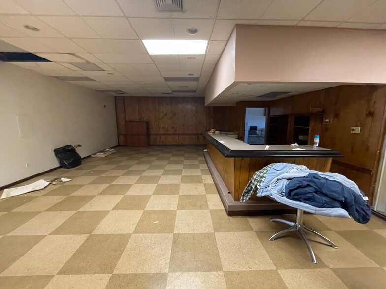 More Photos Of 7419 Washington Ave, Pittsburgh Office For Sale