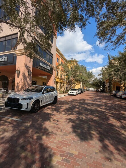 More Photos Of 7065 Westpointe Blvd, Orlando Loft Creative Space For Sale