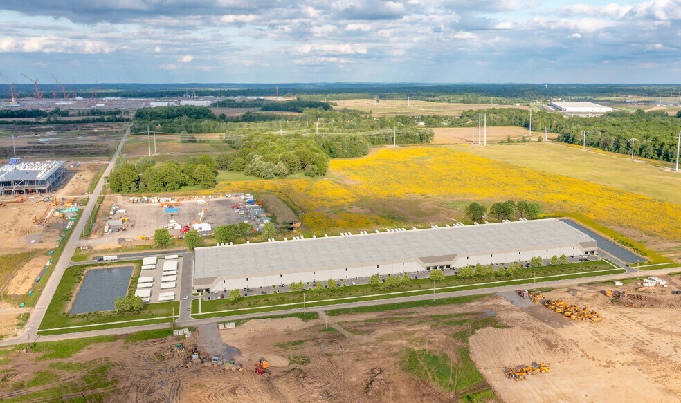 More Photos Of 4077 Beech Rd NW, Johnstown Distribution For Lease