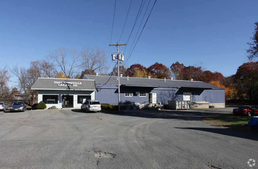 More Photos Of 28 S Main St, Voorheesville Warehouse For Lease