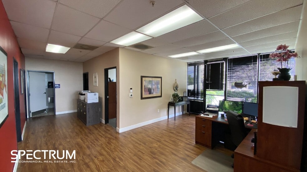 More Photos Of 26470 Ruether Ave, Santa Clarita Warehouse For Lease