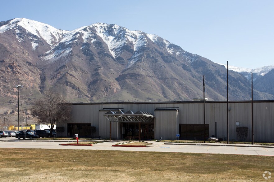 More Photos Of 1530 Mountain Springs Pky, Springville Manufacturing For Sale