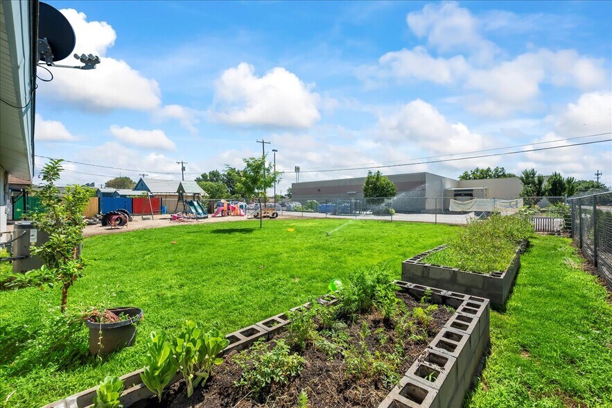 More Photos Of 522 N 9th Ave, Caldwell Daycare Center For Sale