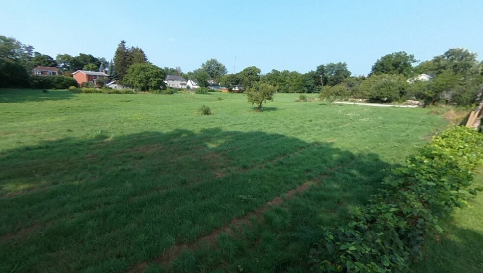 More Photos Of 515 Main St, Woodstock Land For Sale