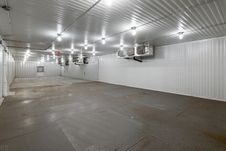 More Photos Of 3702 Hy Point Blvd, Rolla Industrial For Sale