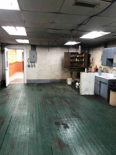 More Photos Of 496 IN-26, Frankfort Warehouse For Sale