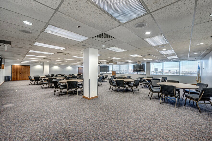 More Photos Of 3800 N May Ave, Oklahoma City Office For Sale