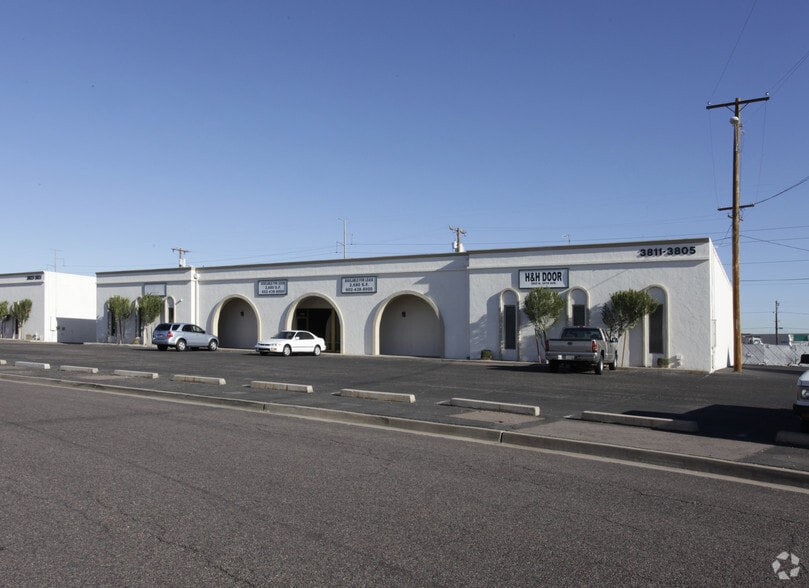 More Photos Of 3805-3811 N 34th Ave, Phoenix Warehouse For Lease