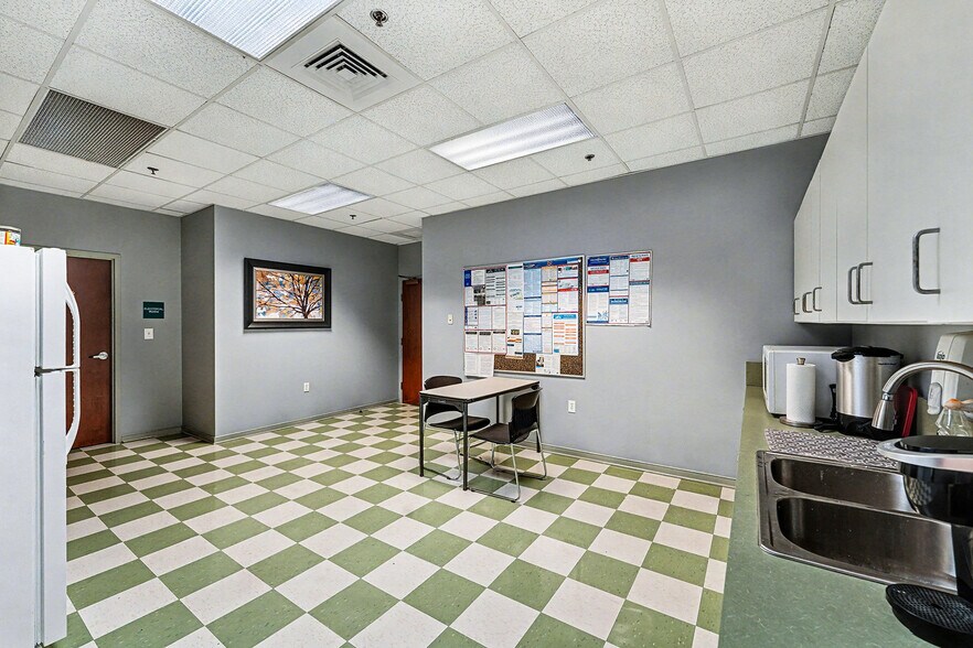 More Photos Of 415-417 Wolfe St, Fredericksburg Medical For Lease