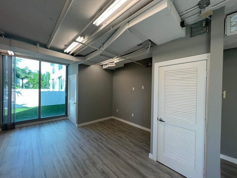 More Photos Of 333 NE 24th St, Miami Office Residential For Sale