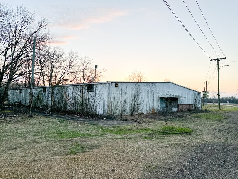 More Photos Of 341 W Artesia Rd, Artesia Office For Sale