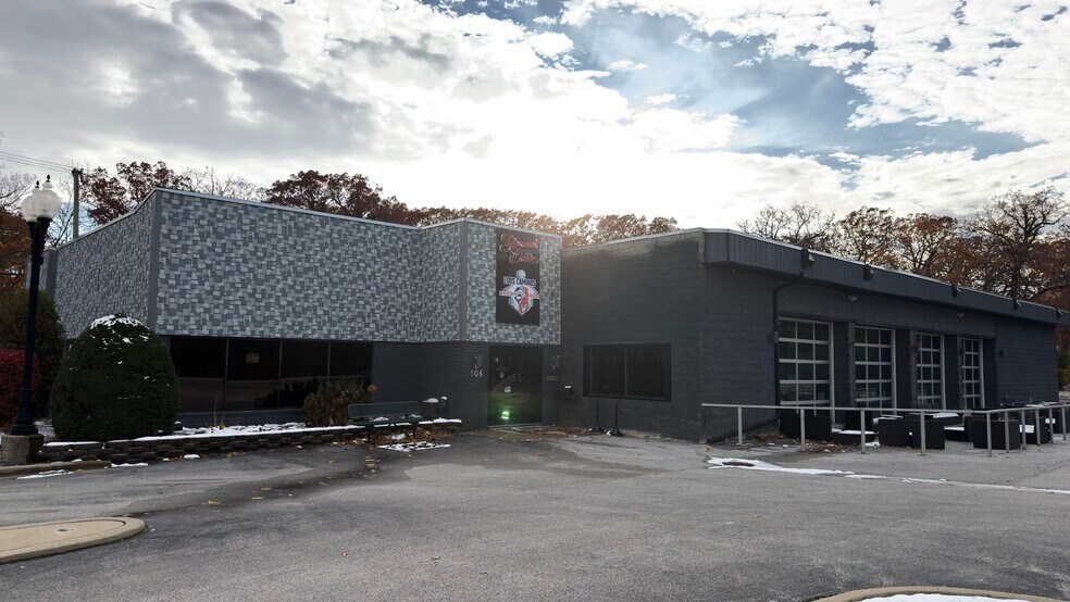 More Photos Of 106 N Main St, Glenwood Restaurant For Sale