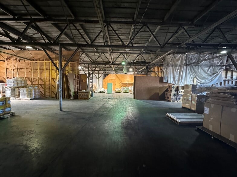 More Photos Of 4318 S Manhattan Ave, Tampa Warehouse For Lease