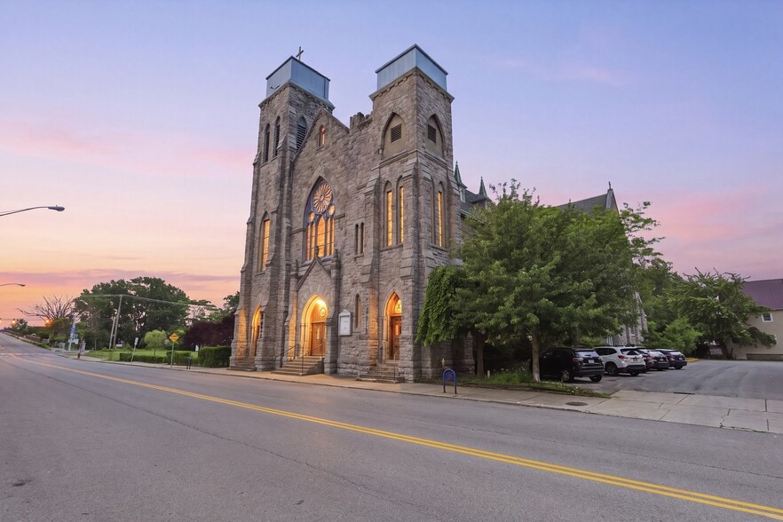 More Photos Of 193 Elk St, Buffalo Religious Facility For Sale
