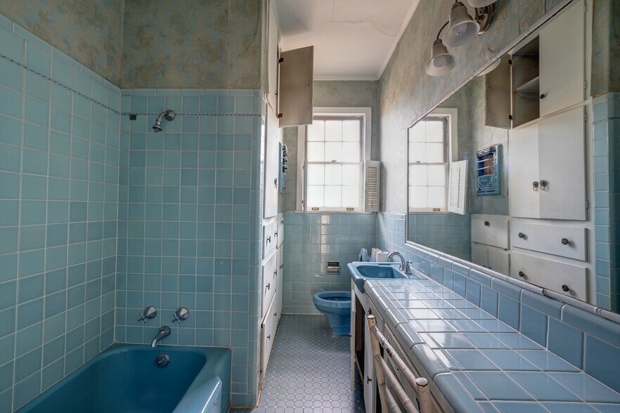 More Photos Of 12 Oak Hill Pl, Texarkana Office For Sale