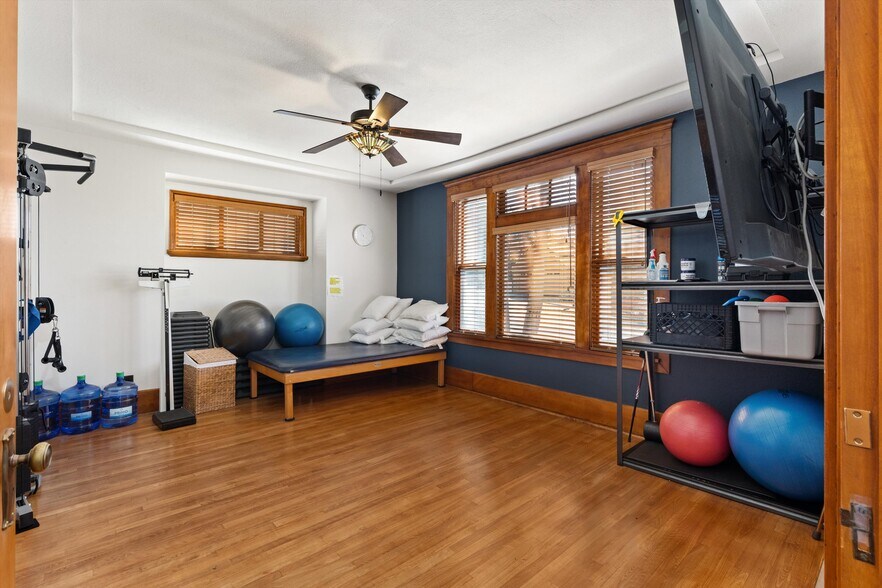 More Photos Of 106 Thorn St, San Diego Office Residential For Sale