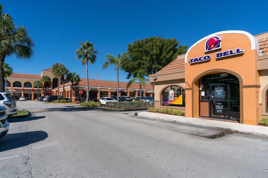 More Photos Of 7902-7930 NW 36th St, Doral Storefront Retail Office For Lease
