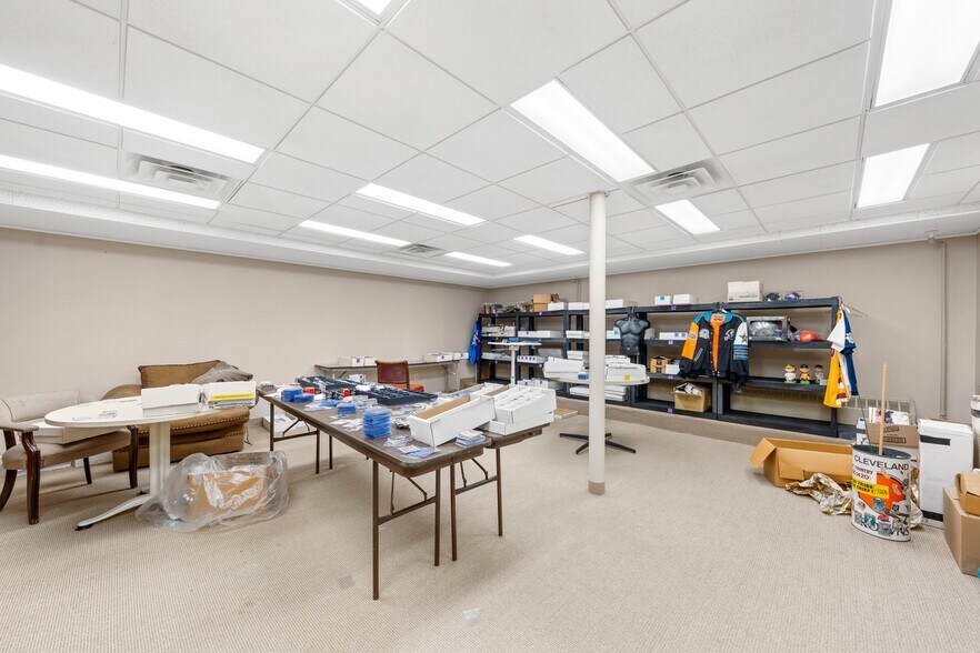 More Photos Of 9777 Ravenna Rd, Twinsburg Medical For Sale