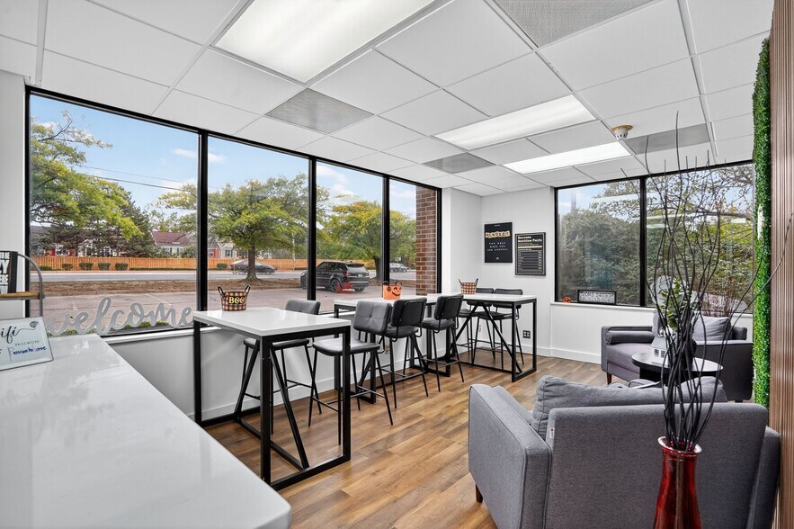 More Photos Of 2050 Old Bridge Rd, Woodbridge Medical For Sale
