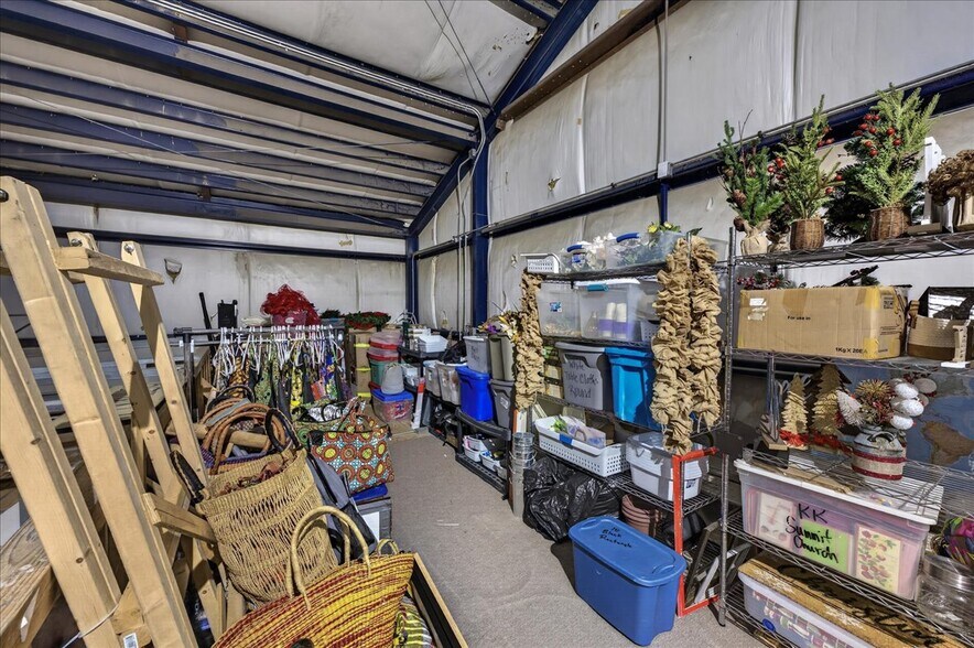 More Photos Of 100 Duggan Ave, Crestview Specialty For Sale