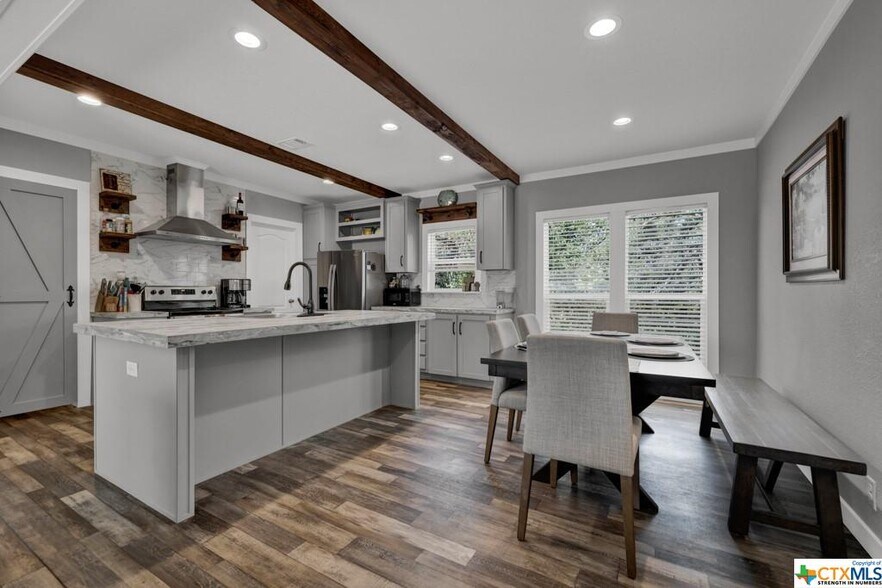 More Photos Of 7250 Fm 306, New Braunfels Freestanding For Sale