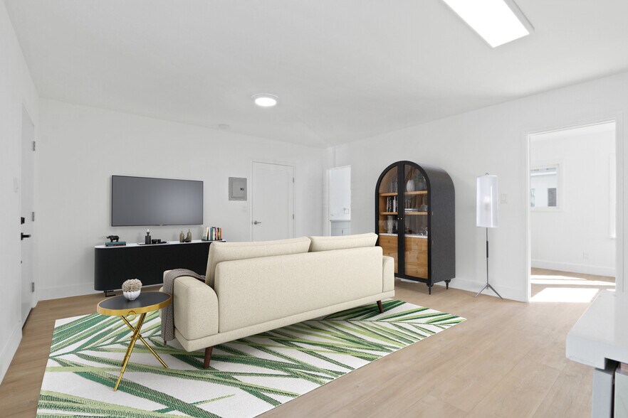 More Photos Of 316 Columbia Ave, Los Angeles Apartments For Sale