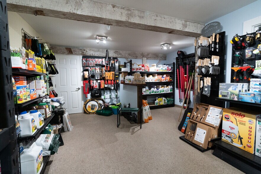 More Photos Of 1355 N Barlow St, Cornelius Winery Vineyard For Sale