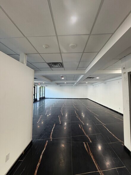 More Photos Of 340 Grand Ave, Leonia Storefront For Lease