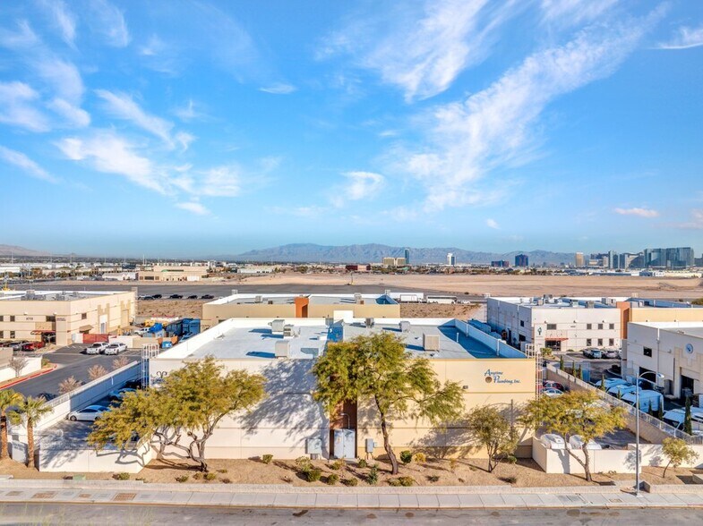 More Photos Of 4690 W Post Rd, Las Vegas Warehouse For Lease