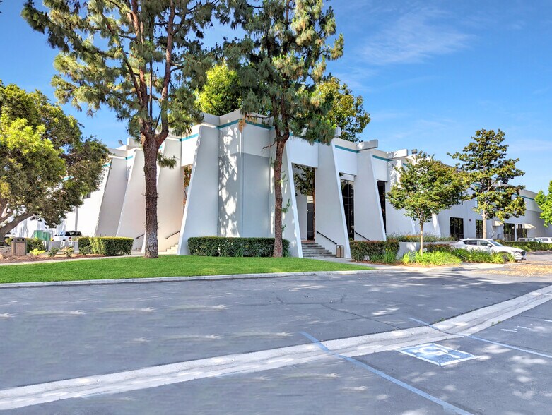 More Photos Of 2225 Workman Mill Rd, City Of Industry Warehouse For Lease