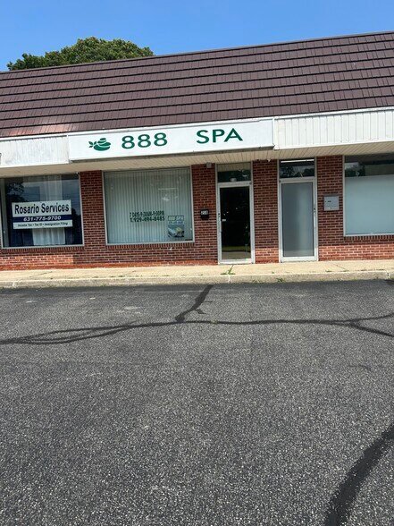 More Photos Of 200-232 Middle Country Rd, Middle Island General Retail For Lease